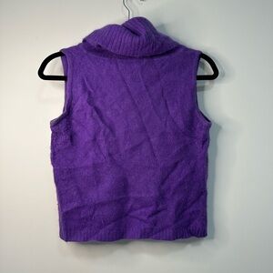 PURPLE SLEEVELESS TURTLENECK